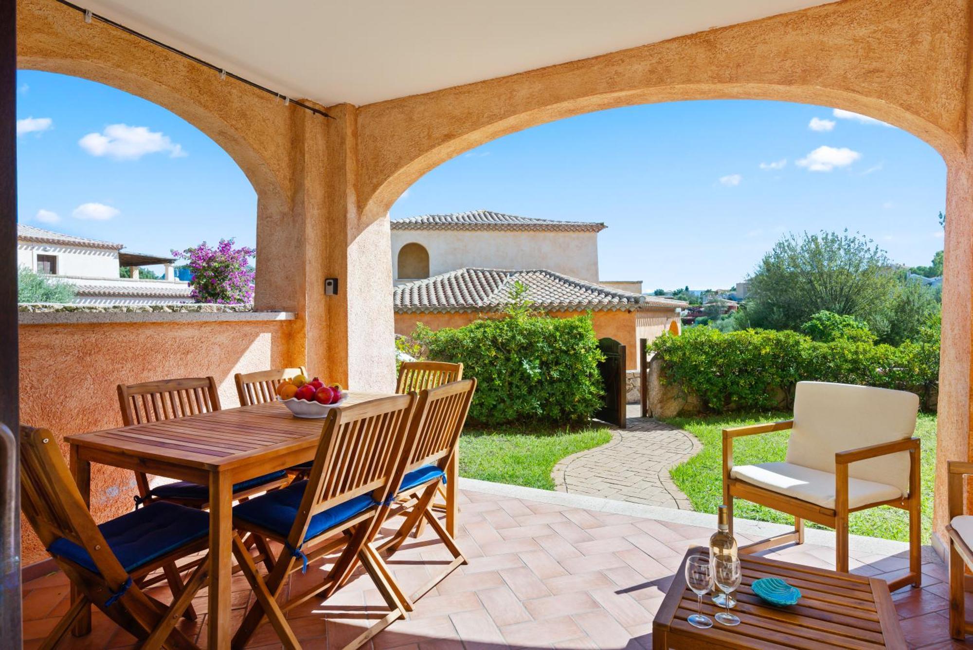 Le Perle Di Golfo Aranci Villa Exterior photo