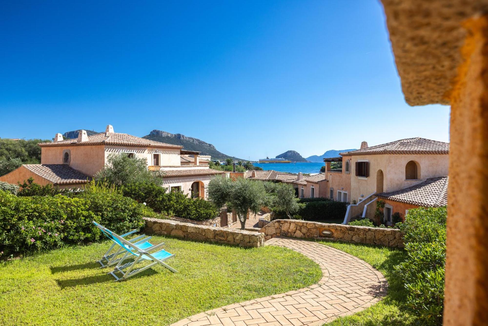Le Perle Di Golfo Aranci Villa Exterior photo